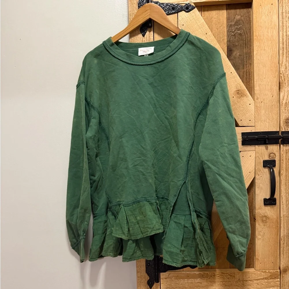 GREEN‎ COMFY CREWNECK - Picture 2 of 4